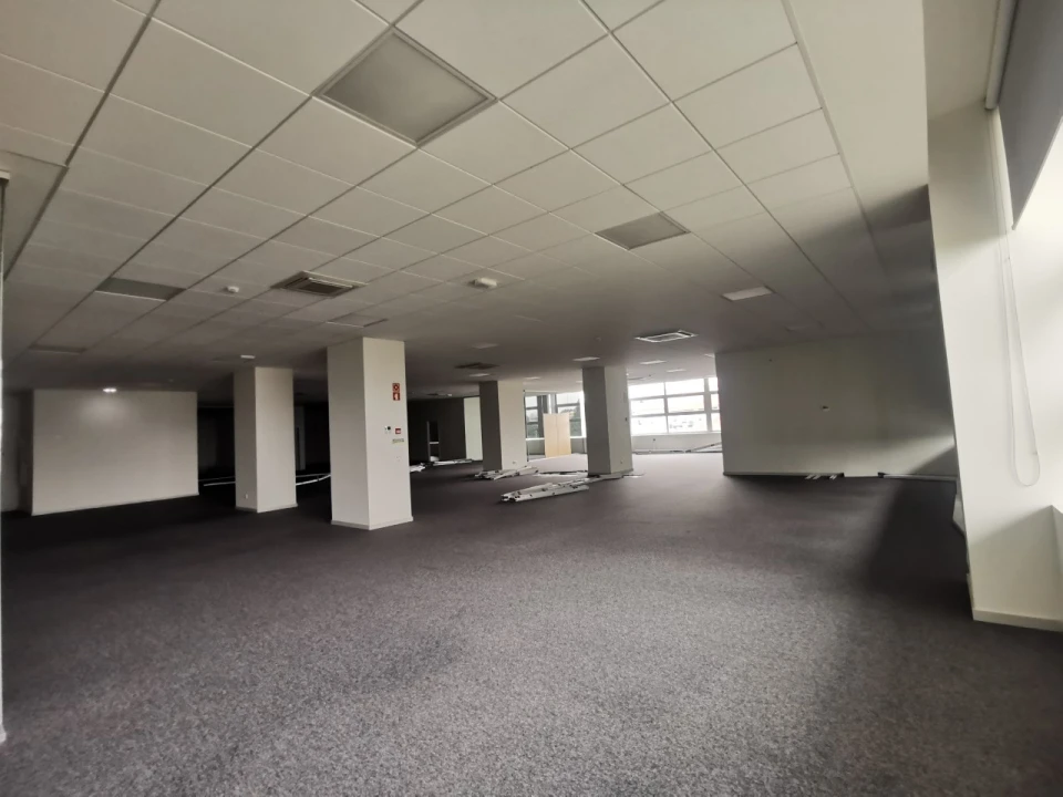 Escritório para Arrendamento em Cidade da Maia Foto 3