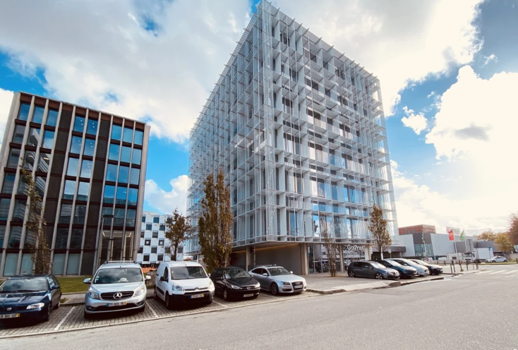 Escritório para Arrendamento em Ramalde Foto 1