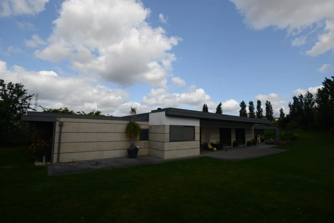 Moradia T3 para Venda em Campo e Sobrado Foto 6