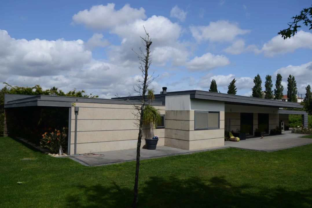 Moradia T3 para Venda em Campo e Sobrado Foto 15