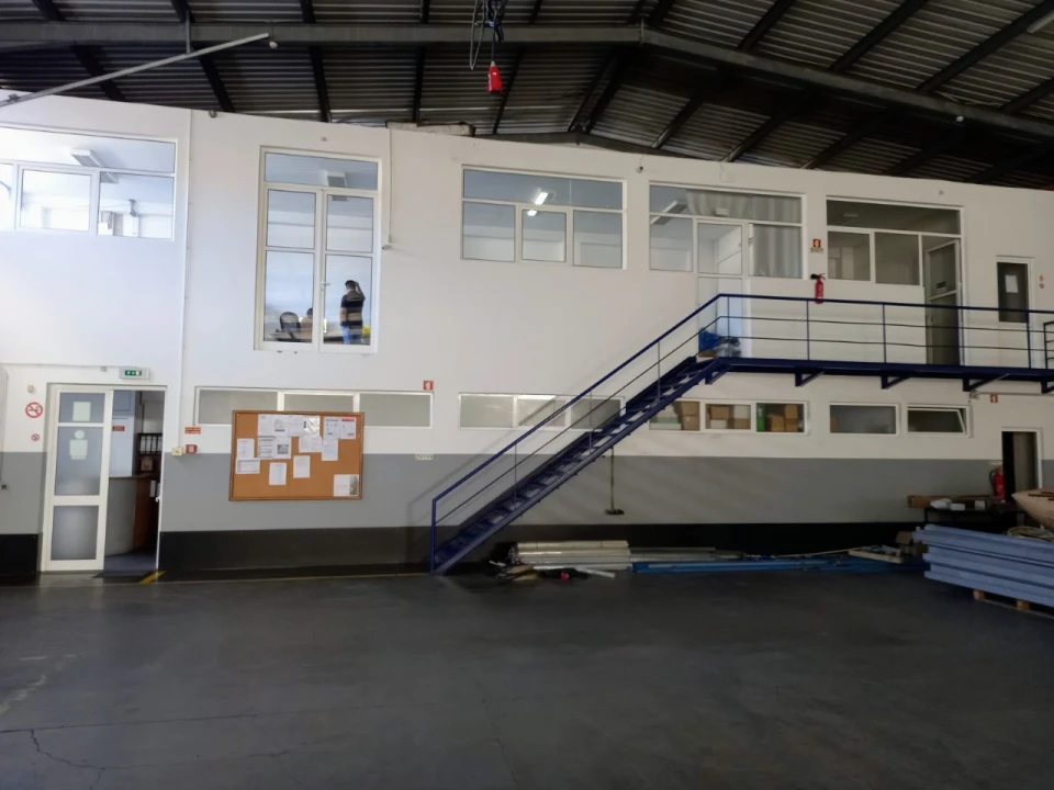 Armazém para Venda em Matosinhos e Leça da Palmeira Foto 5