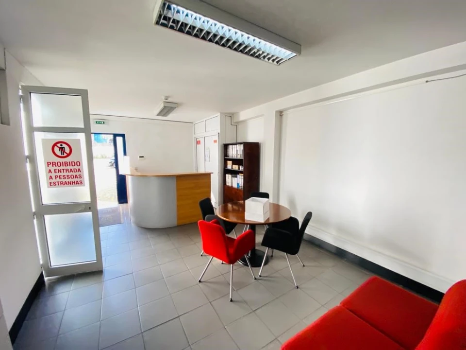 Armazém para Venda em Matosinhos e Leça da Palmeira Foto 12