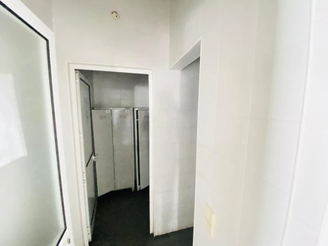 Armazém para Venda em Matosinhos e Leça da Palmeira Foto 6