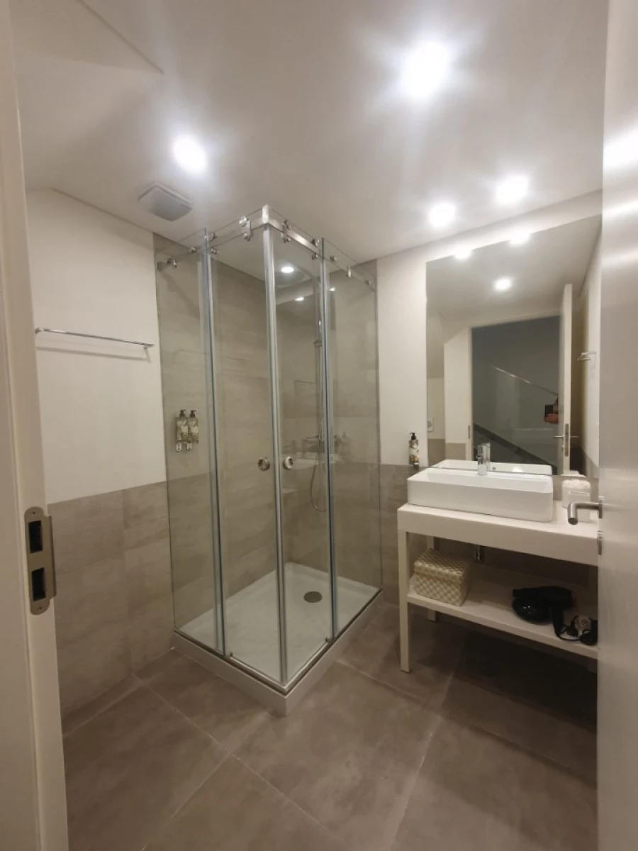 Apartamento T2 para Venda em Santa Marinha e São Pedro da Afurada Foto 12