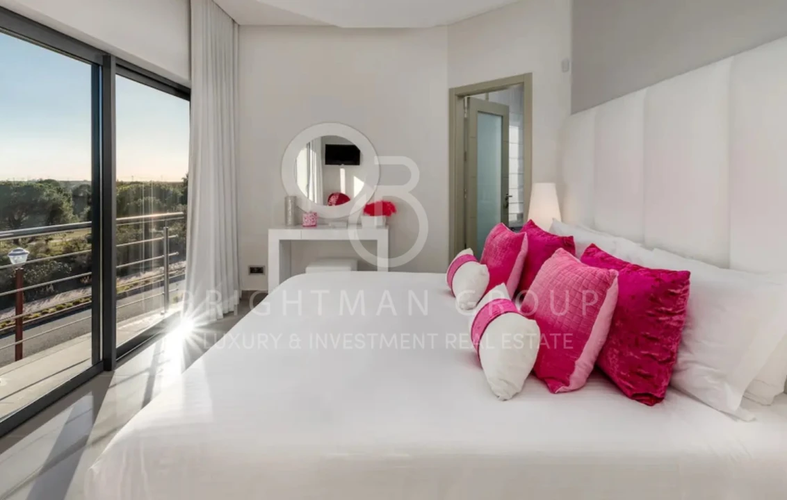 Moradia T5 para Venda em Vila Nova de Cacela Foto 16