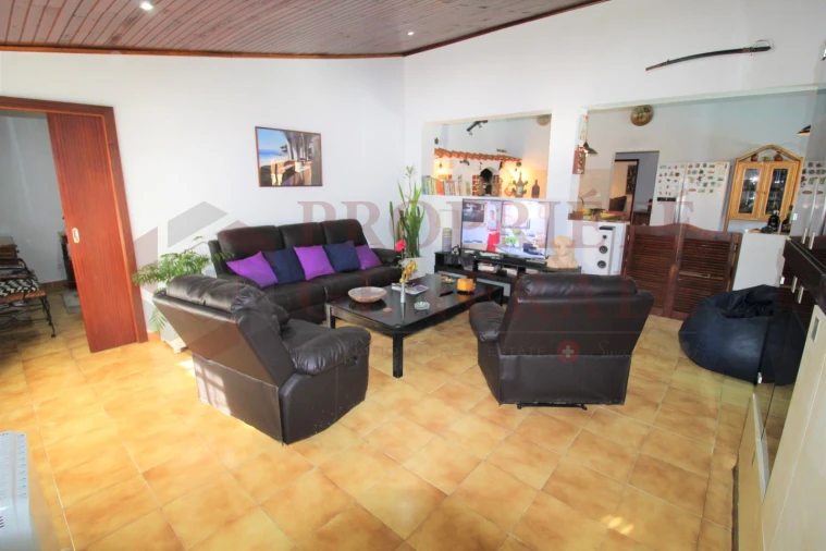 Negócio para Venda em Charneca de Caparica e Sobreda Foto 12