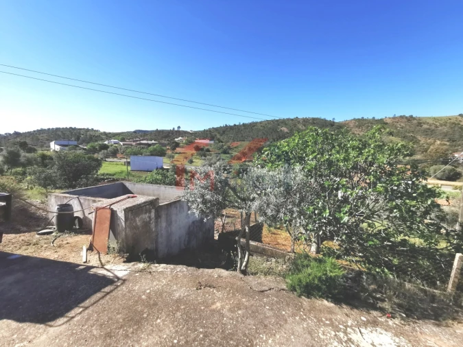 Moradia T2 para Venda em Salir Foto 20