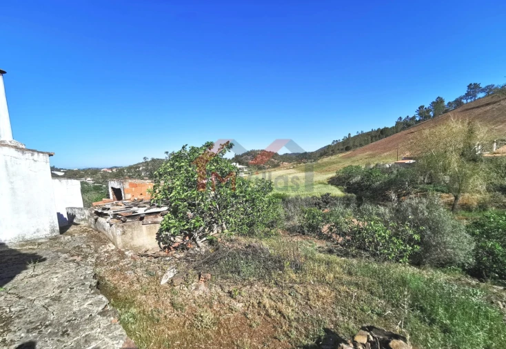 Moradia T2 para Venda em Salir Foto 21
