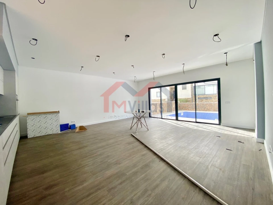 Moradia T3 para Venda em Albufeira e Olhos de Água Foto 2