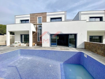 Moradia T3 para Venda em Albufeira e Olhos de Água