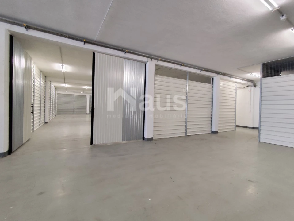 Armazém para Arrendamento em Sado Foto 7