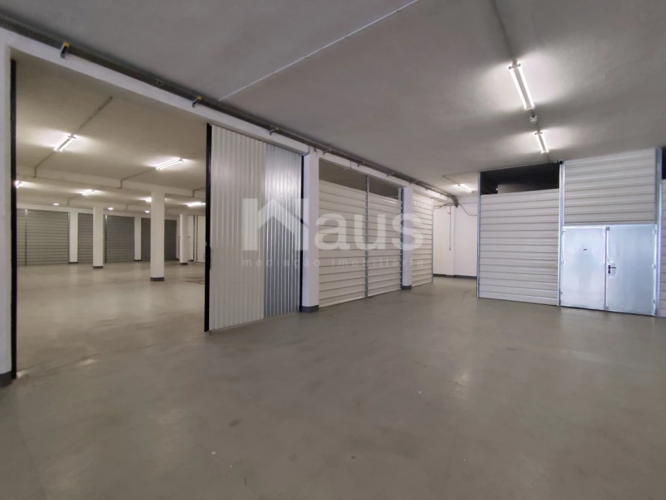 Armazém para Arrendamento em Sado Foto 8