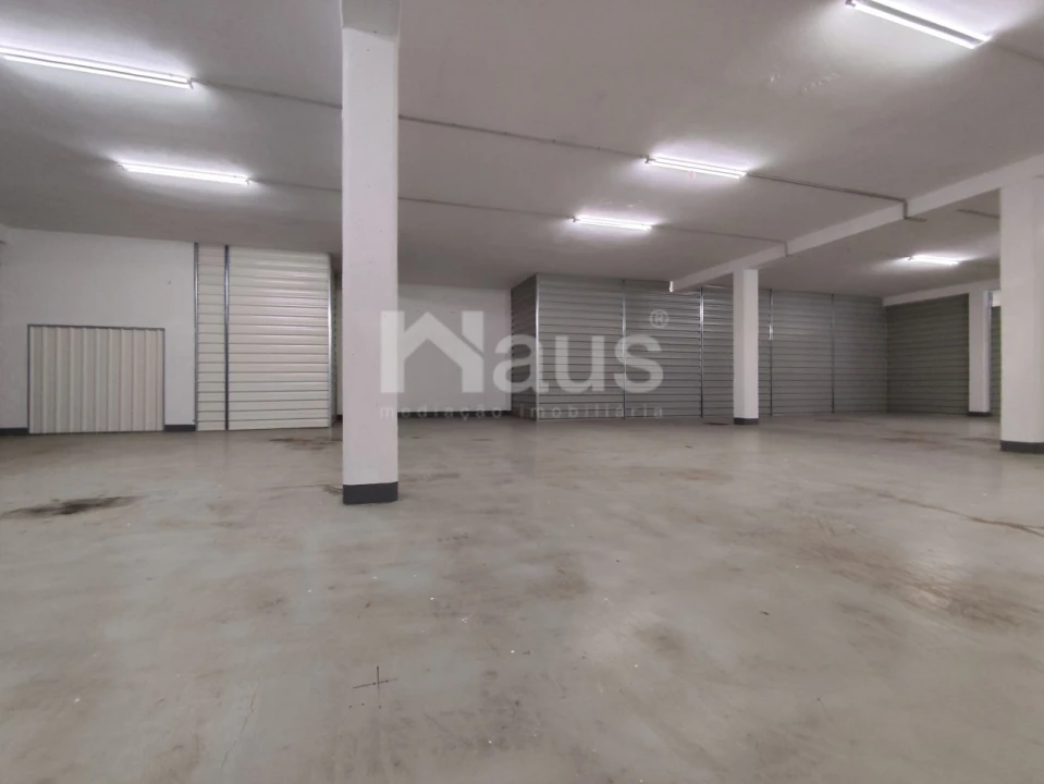 Armazém para Arrendamento em Sado Foto 10