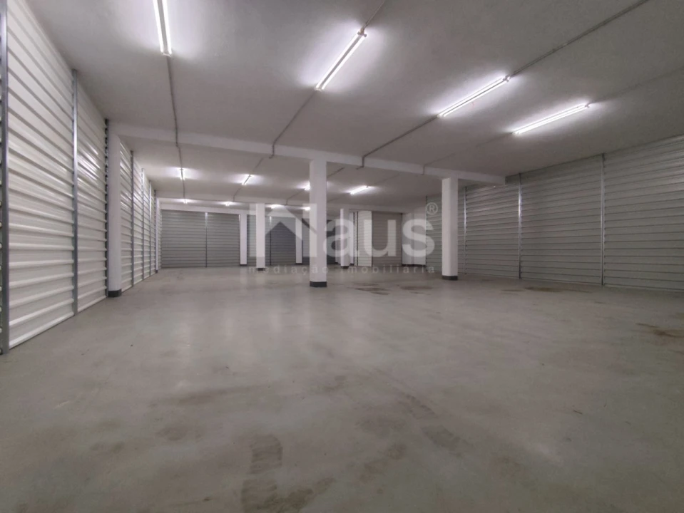 Armazém para Arrendamento em Moita Foto 5