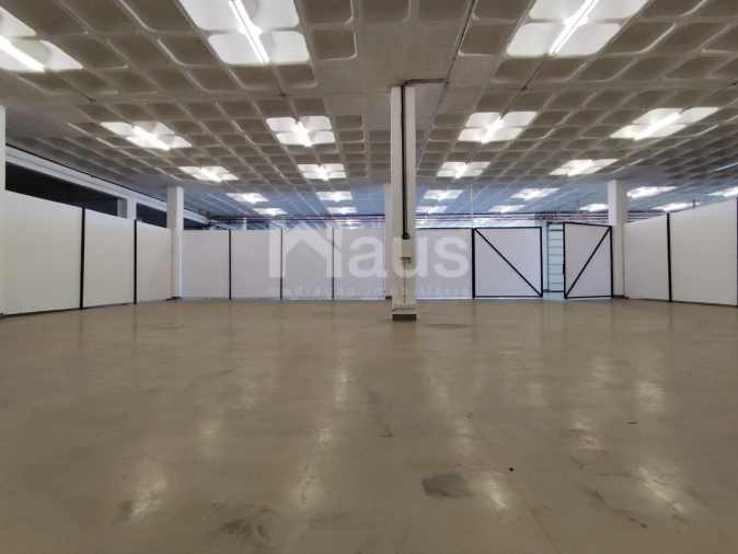 Armazém para Arrendamento em Moita Foto 5