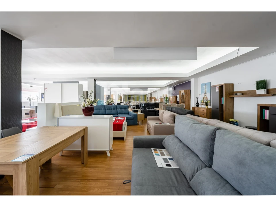 Armazém para Venda em Póvoa de Santo Adrião e Olival Basto Foto 15