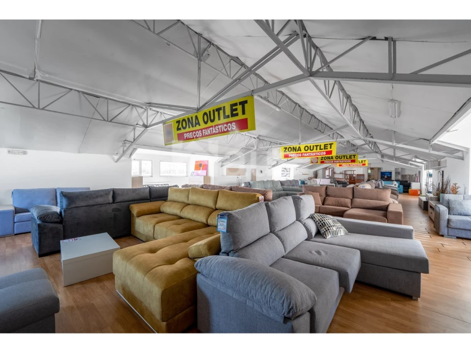 Armazém para Venda em Póvoa de Santo Adrião e Olival Basto Foto 17