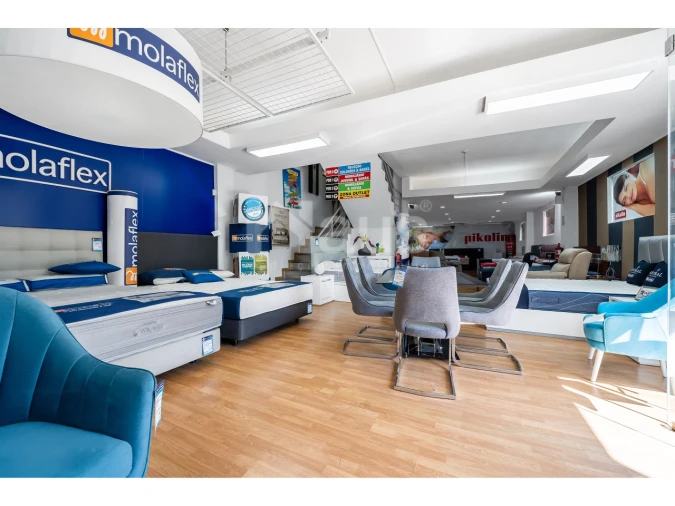 Armazém para Venda em Póvoa de Santo Adrião e Olival Basto Foto 5