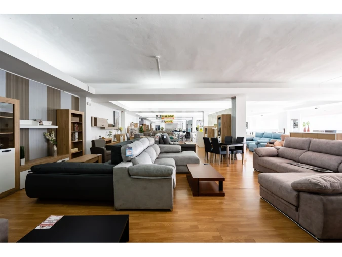 Armazém para Venda em Póvoa de Santo Adrião e Olival Basto Foto 12