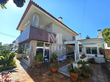 Moradia T4 para Venda em Carreço