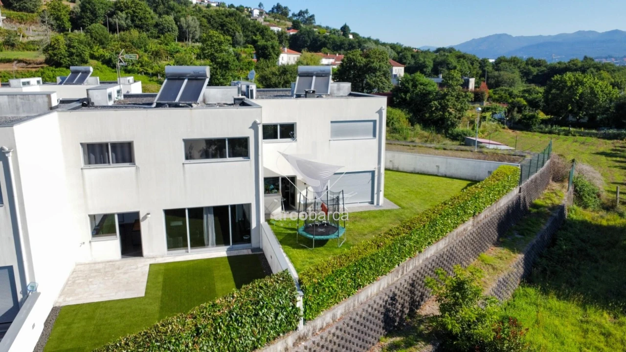 Moradia T3 para Venda em Arcos de Valdevez (São Paio) e Giela Foto 27