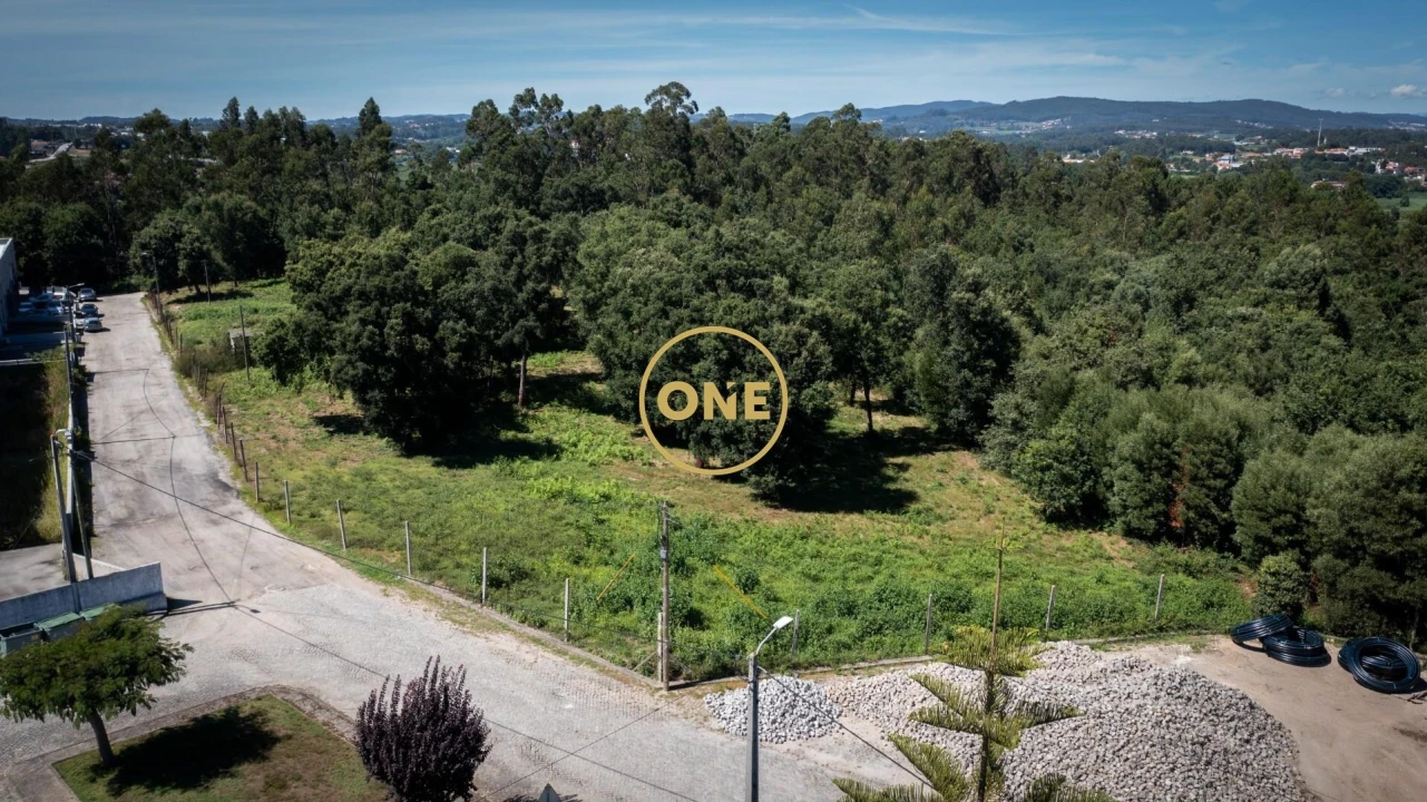 Terreno para Venda em Areias, Sequeirô, Lama e Palmeira Foto 5