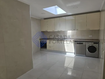 Moradia T2 para Venda em Campanhã
