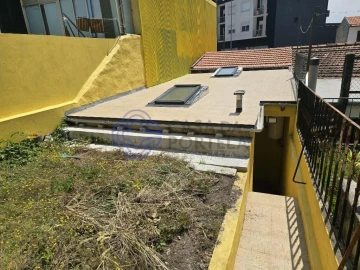 Moradia T2 para Venda em Campanhã