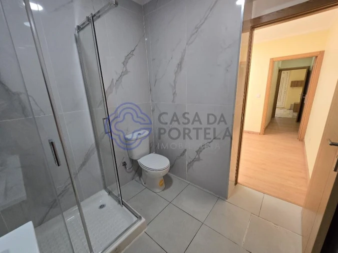 Moradia T2 para Venda em Campanhã Foto 11