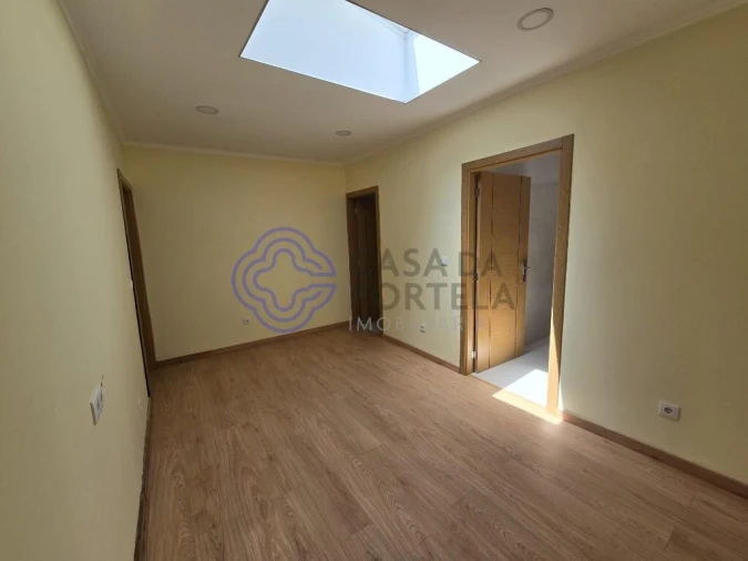 Moradia T2 para Venda em Campanhã Foto 7