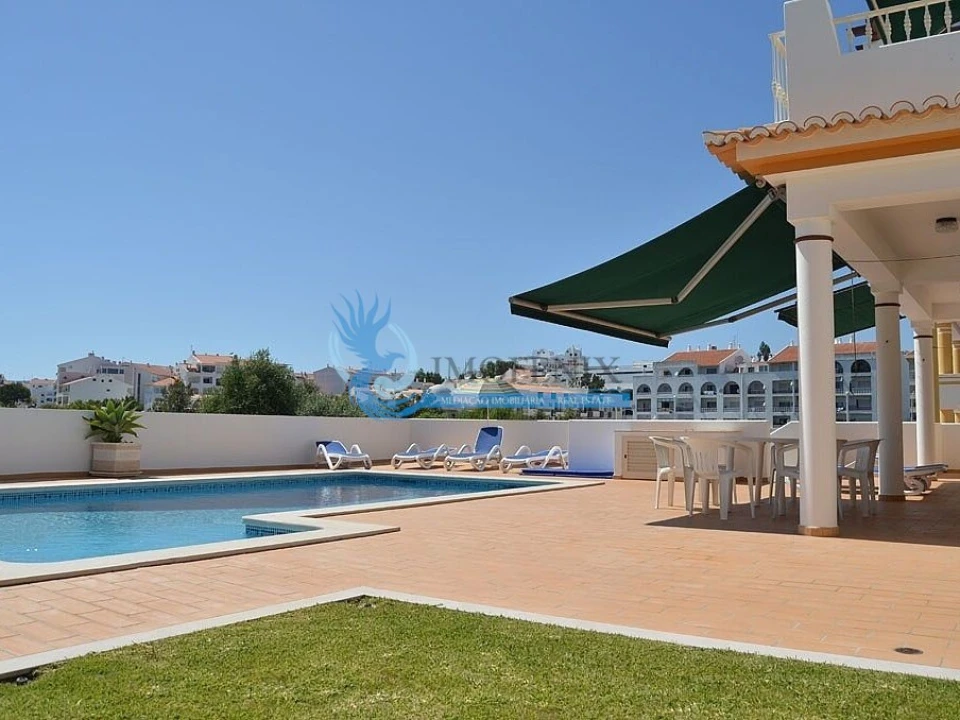 Moradia T4 para Venda em Albufeira e Olhos de Água Foto 6