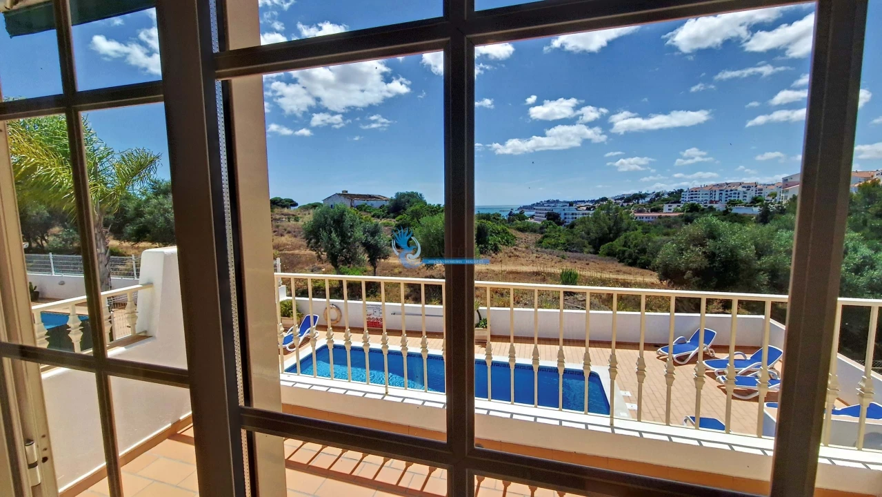 Moradia T4 para Venda em Albufeira e Olhos de Água Foto 26