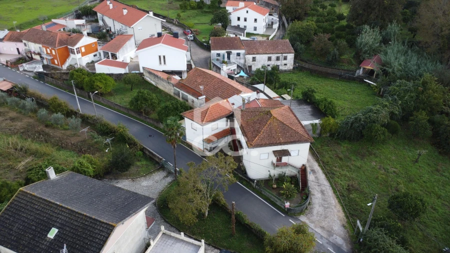 Moradia T4 para Venda em Cernache