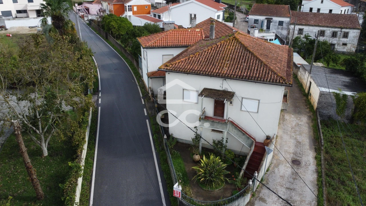 Moradia T4 para Venda em Cernache Foto 2