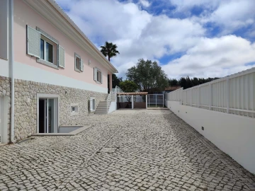 Moradia T5 para Venda em Sesimbra (Castelo)