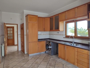 Moradia T5 para Venda em Sesimbra (Castelo)