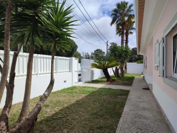 Moradia T5 para Venda em Sesimbra (Castelo)