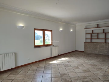 Moradia T5 para Venda em Sesimbra (Castelo)