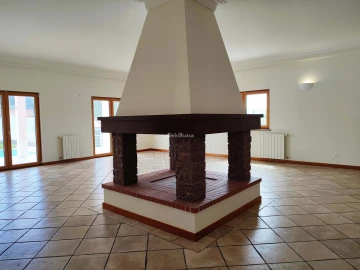Moradia T5 para Venda em Sesimbra (Castelo)