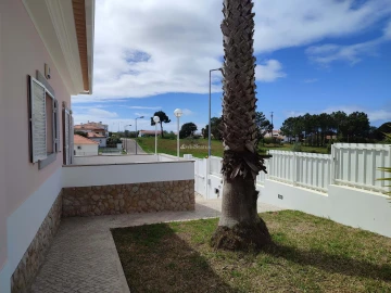 Moradia T5 para Venda em Sesimbra (Castelo)