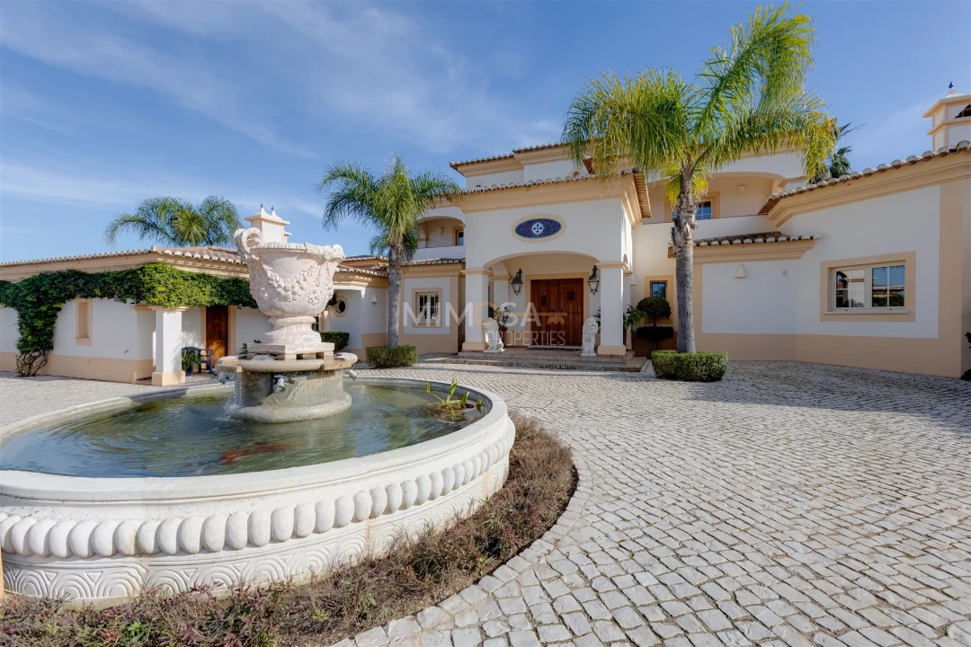 Moradia T4 para Venda em Lagos (São Sebastião e Santa Maria) Foto 44