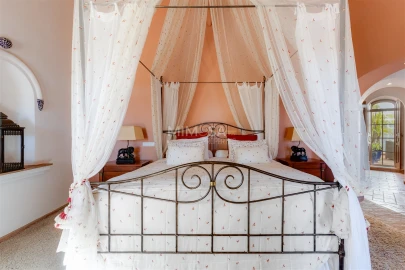 Moradia T4 para Venda em Lagos (São Sebastião e Santa Maria)