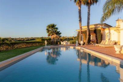 Moradia T4 para Venda em Lagos (São Sebastião e Santa Maria)