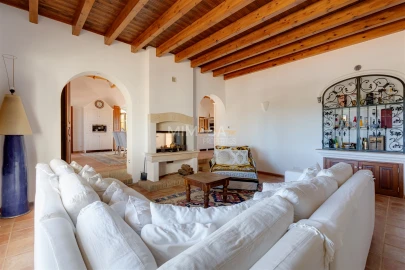 Moradia T4 para Venda em Lagos (São Sebastião e Santa Maria)