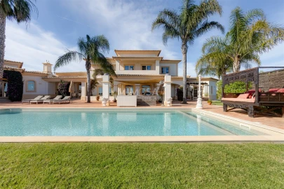 Moradia T4 para Venda em Lagos (São Sebastião e Santa Maria)