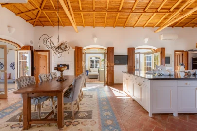 Moradia T4 para Venda em Lagos (São Sebastião e Santa Maria)