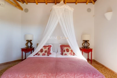 Moradia T4 para Venda em Lagos (São Sebastião e Santa Maria)