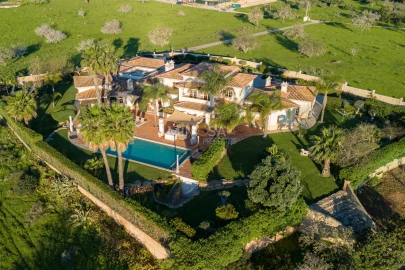 Moradia T4 para Venda em Lagos (São Sebastião e Santa Maria)