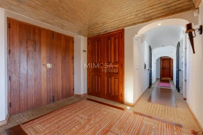 Moradia T4 para Venda em Lagos (São Sebastião e Santa Maria)