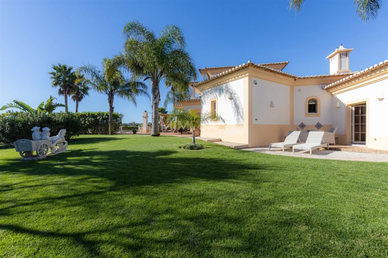 Moradia T4 para Venda em Lagos (São Sebastião e Santa Maria) Foto 10